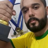 Avatar of Helliton Bernard