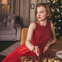 Julia Ushakova's avatar