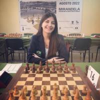 Julia Alboredo's avatar