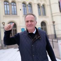 Rolando Kutirov's avatar