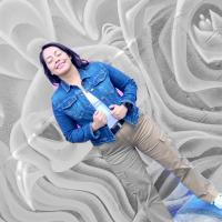 Avatar of Lizz Monsivaiz