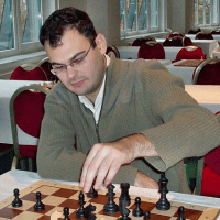 Michael Roiz's avatar