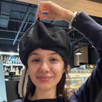 Uliana Yeshchenko's avatar